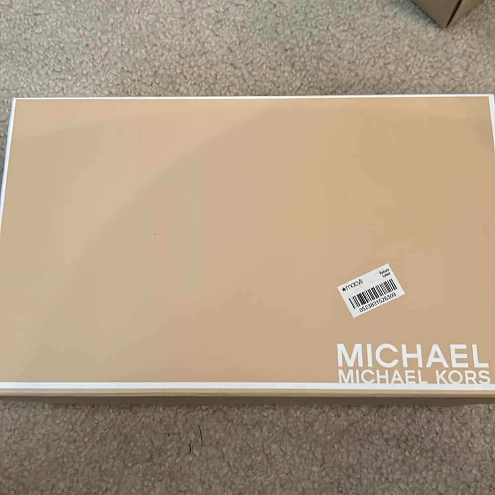 Micheal Micheal Kors Kiera Mid Pump